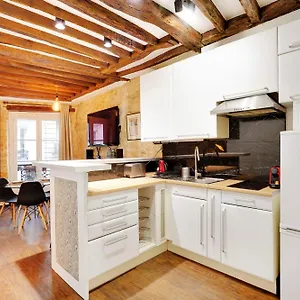 https://apt-marais-vosges-luxury-flat.fr-paris.fr